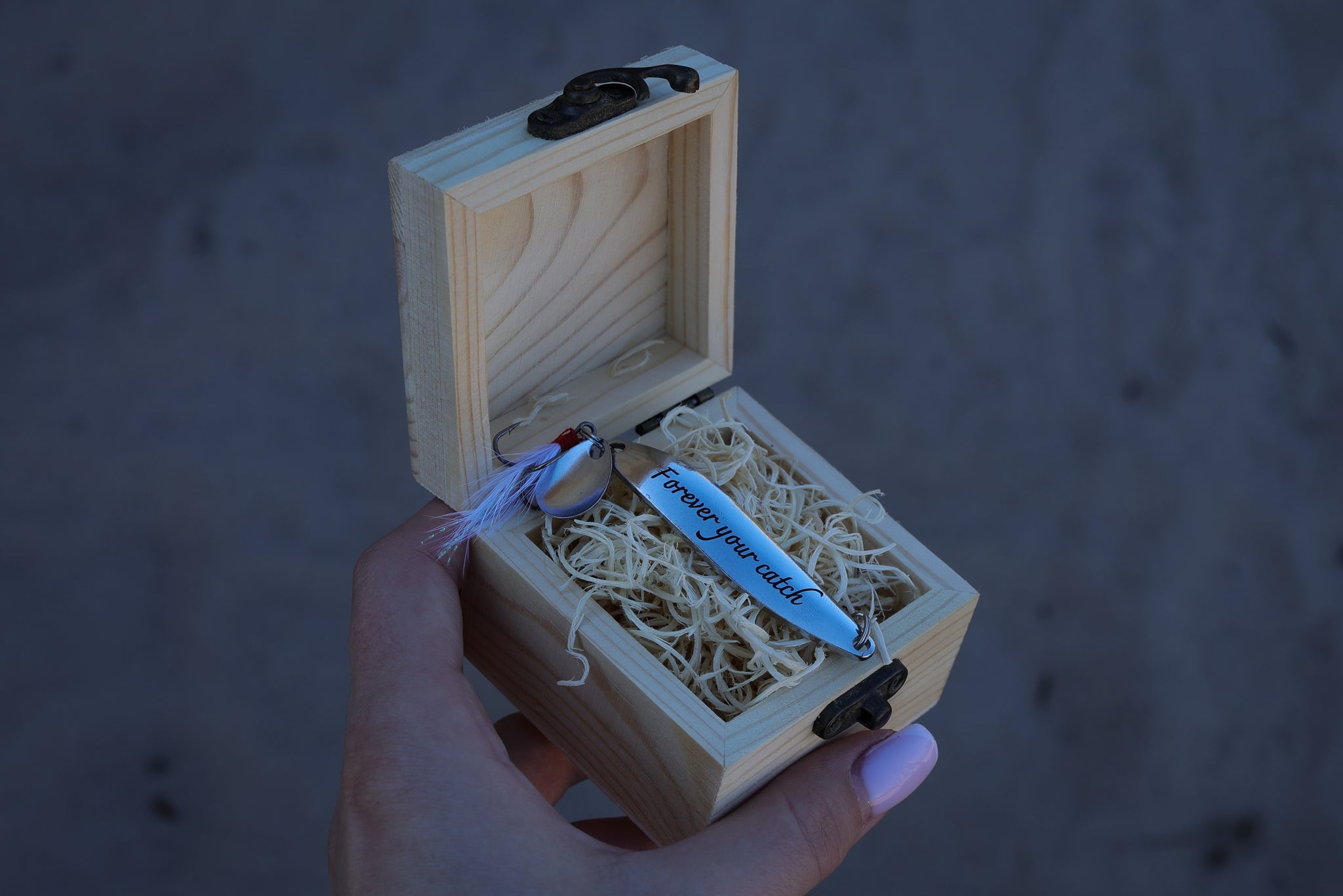 Personalized Engraved Fishing Lure Gift – Custom Message Keepsake for